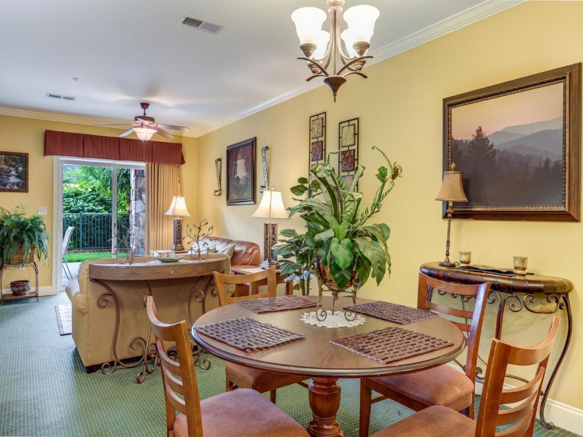 Downtown Delight, 2 Bedrooms, Pool, Hot Tub, Sleeps 6 Gatlinburg Exterior foto